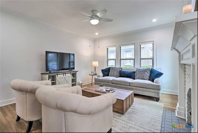 Photo - 1419 N 5th St