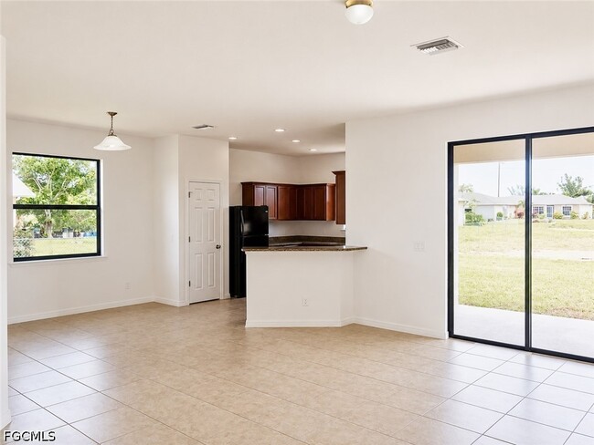 Photo - 705 SW 23rd Terrace