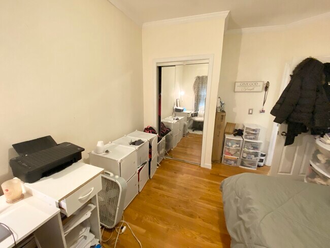 Photo - 188 Bolton St Unidad 3