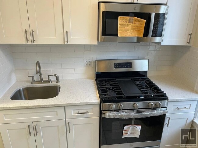 Building Photo - EAST 15 STREET