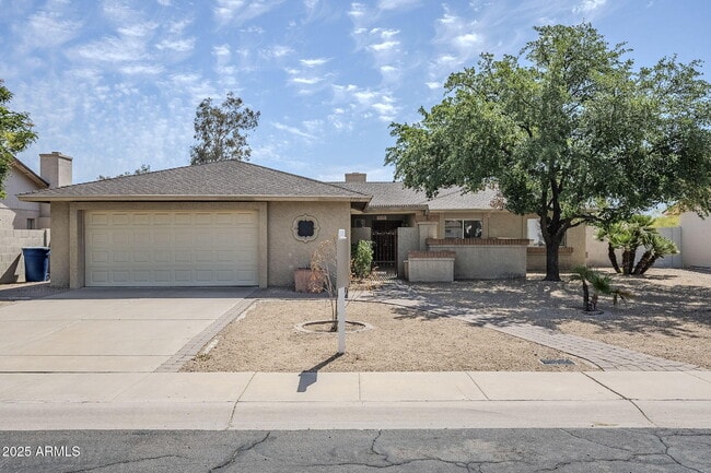Photo - 7707 S Kenwood Ln House