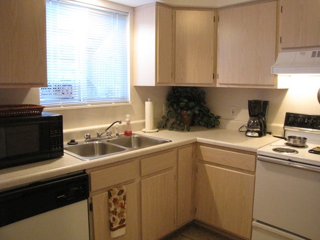 Country View Apartments