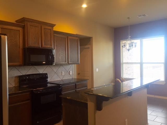 Photo - 2809 NE 129th St
