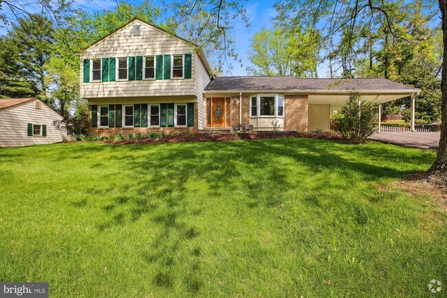 Building Photo - 15120 Watergate Rd Rental