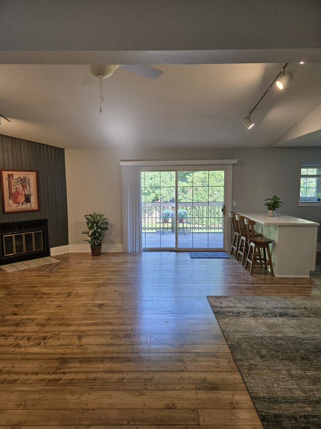 Photo - 1104 Marietta Dr