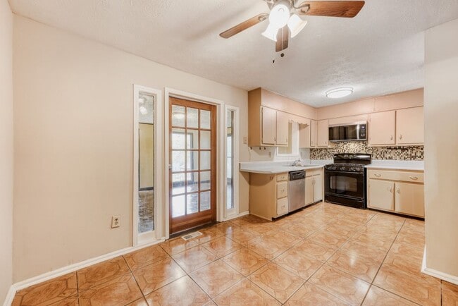 Photo - 3160 Kipling Dr