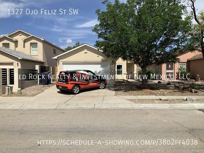 Photo - 1327 Ojo Feliz St SW