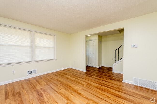 3BR, 1.5BA – 1,300SF - Living Room
