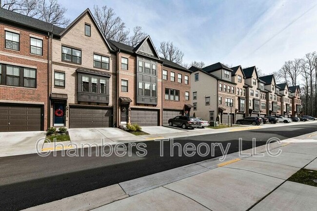 Photo - 3805 Rainier Dr