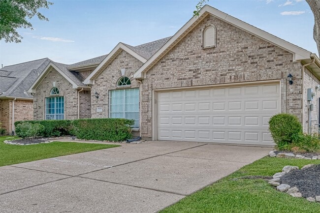 Photo - 3322 E Cedar Hollow Dr