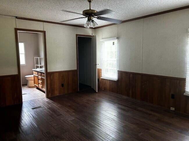 Photo - 176 Ware Trl