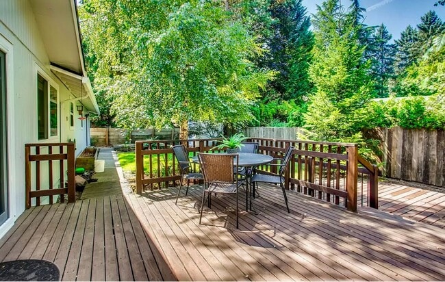 Photo - 4 Bedroom 2 bath Home on Quiet Street with...