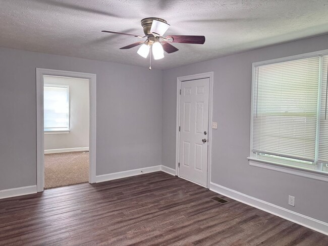 Photo - 719 Perkins Ave
