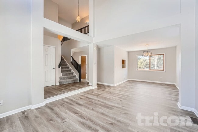 Photo - 16347 Stone Ledge Dr