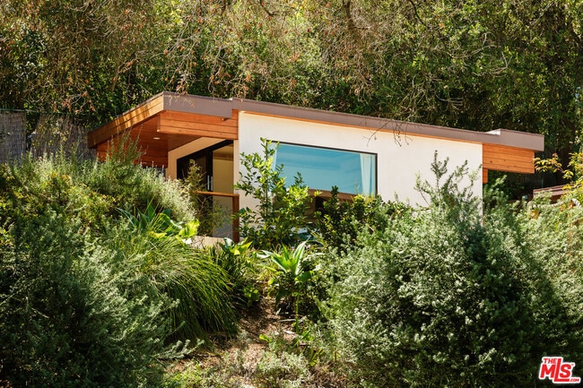 Photo - 26237 Fairside Rd