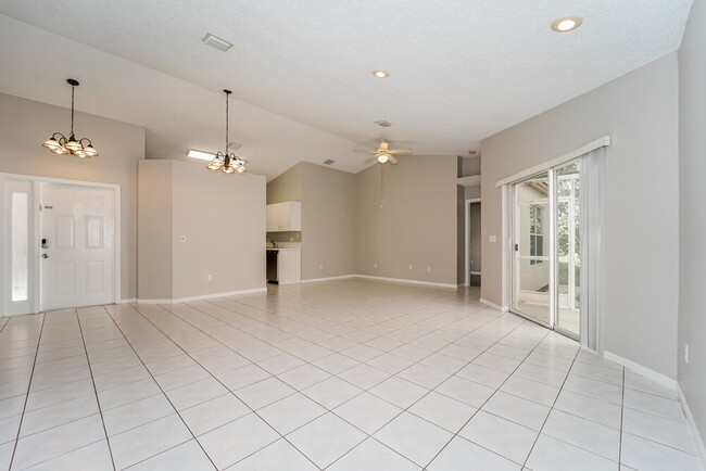 Photo - 5841 Eagle Cay Ln