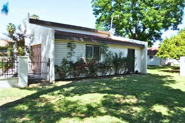 Photo - 10442 W Avalon Dr