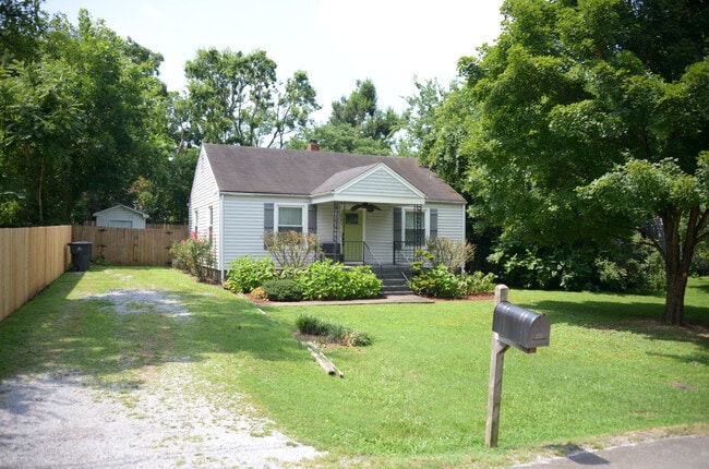 251 Tanksley Ave w/ large driveway - 251 Tanksley Ave