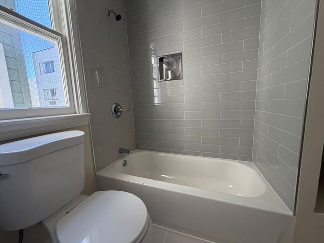 Photo - 571a Minna St