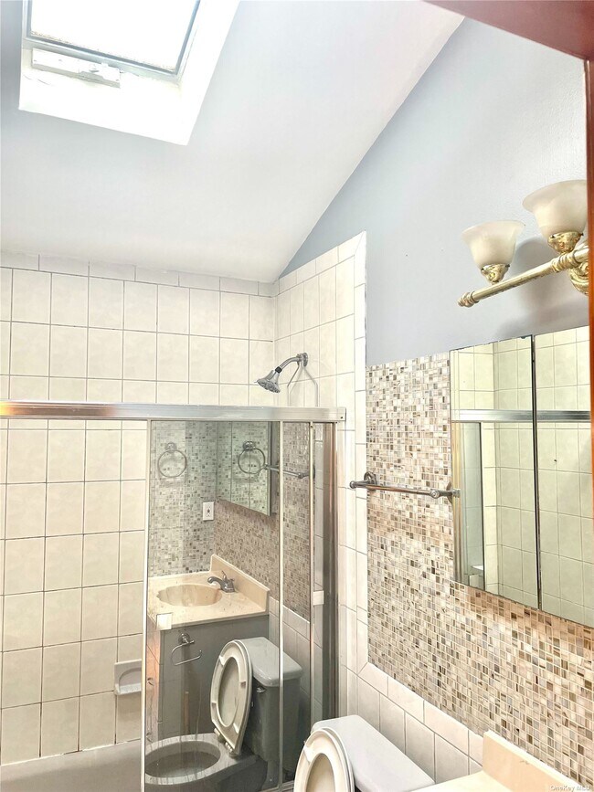 317 12th St House House Rental in West Babylon, NY