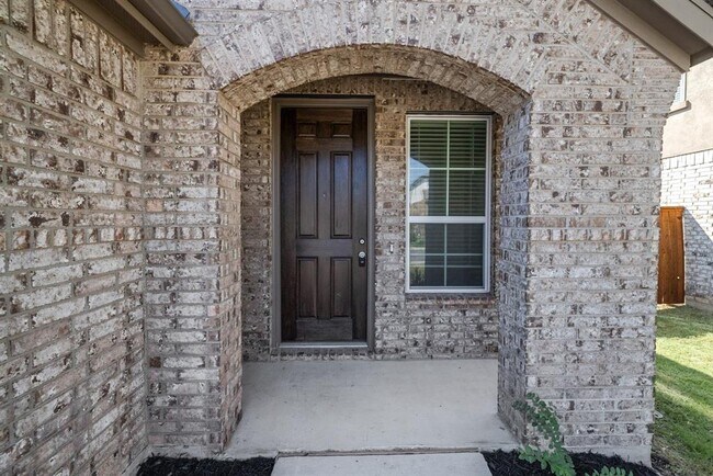 Photo - 1304 Salt Lick Dr