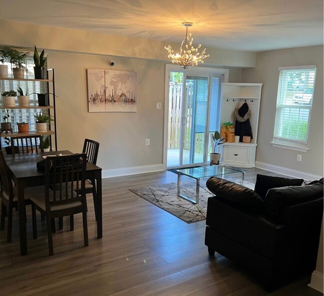 Building Photo - 25210 Tralee Ct Unit #V