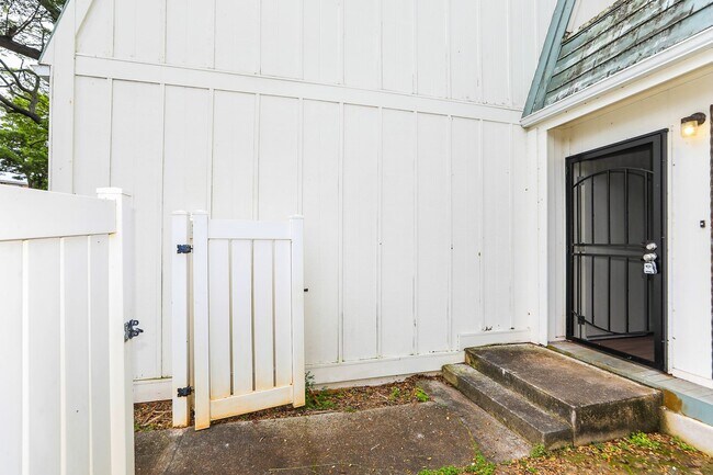Photo - Ridgeway - Renovated two story, 2 bedroom, 1 bath with 1 uncovered parking stall