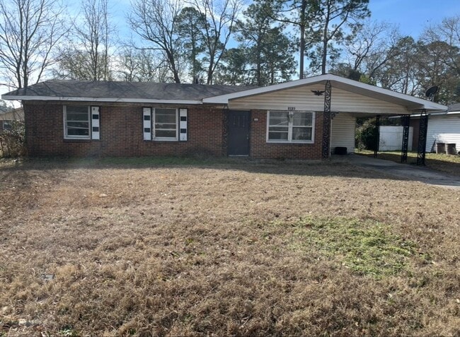 Building Photo - Brick Home in Quiet Cul-de-sac