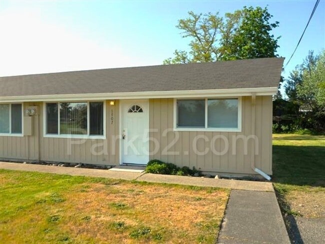 Photo - 1709-1709 Garfield St S Unit 1707