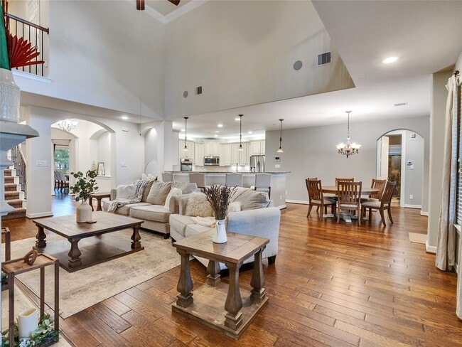 Photo - 20103 Emery Spur Ln