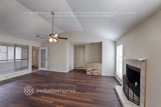 Photo - 1337 Colmar Dr