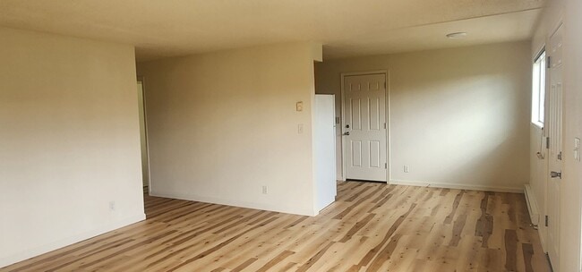 Photo - 1224 SW Murray St Unit 104