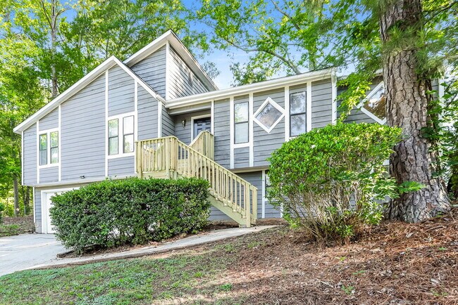 Photo - 6512 Mitchell Ln SW
