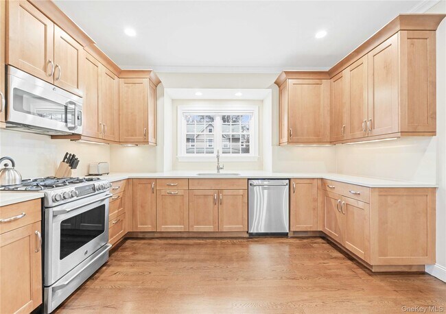 Photo - 420 Midland Ave Casa