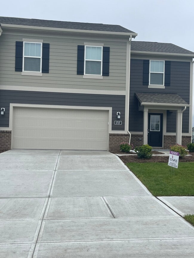 Building Photo - 1717 Woods Edge Dr
