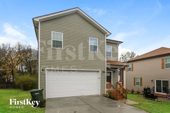 Photo - 215 Parkwood Dr NW