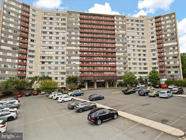 Photo - 5340 Holmes Run Pkwy Unit 1016