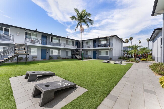 The Circle Apartments at Long Beach