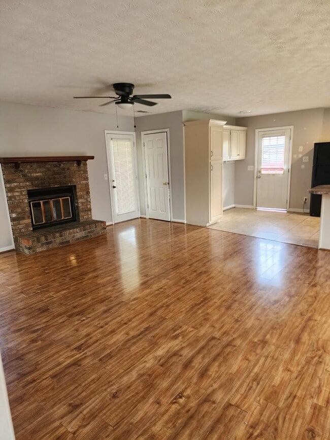 Photo - 946 Elysium Dr
