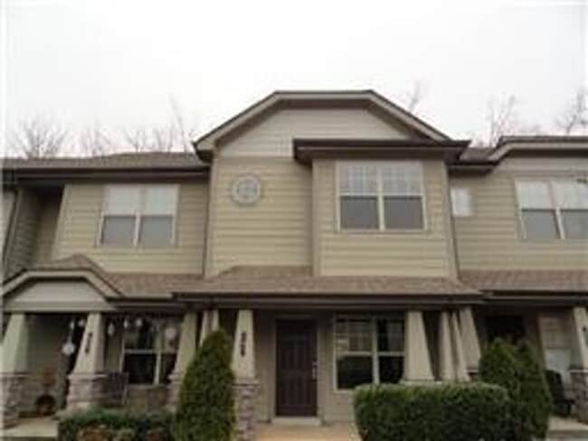 Photo - Close to MTSU!