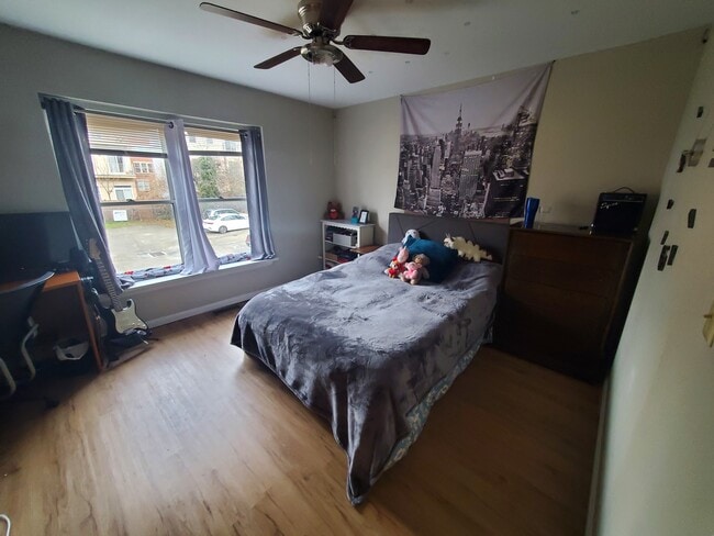 Photo - 1716 W Page St