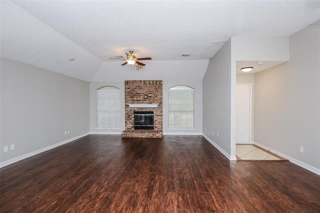 Photo - 808 Quail Brook Dr