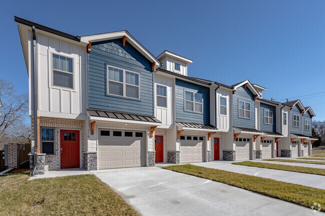 Photo - 610 Hartsville Pike