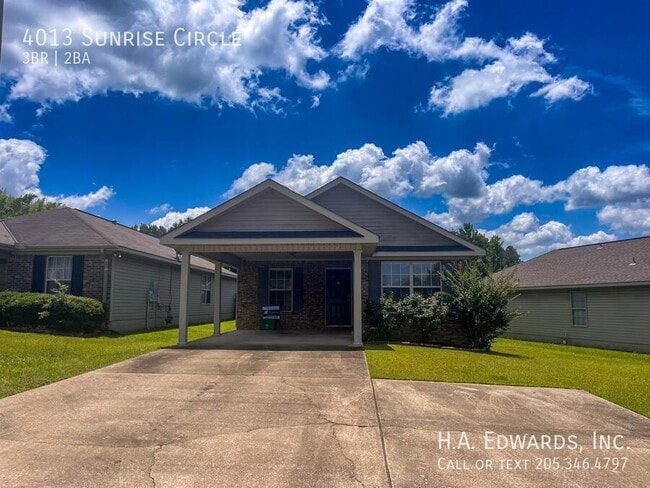 Building Photo - 4013 Sunrise Cir