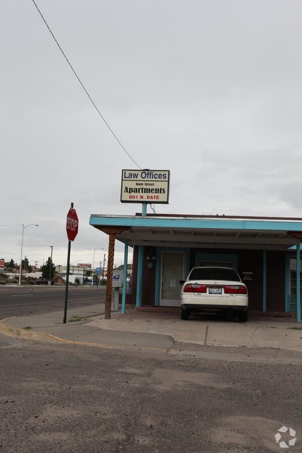 Photo - 801 N Date St