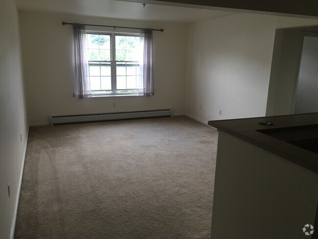 Building Photo - 315 Hildred Dr Unit 315 Rental