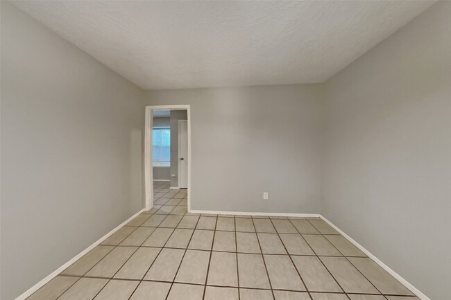 Photo - 19403 Westhaven Dr