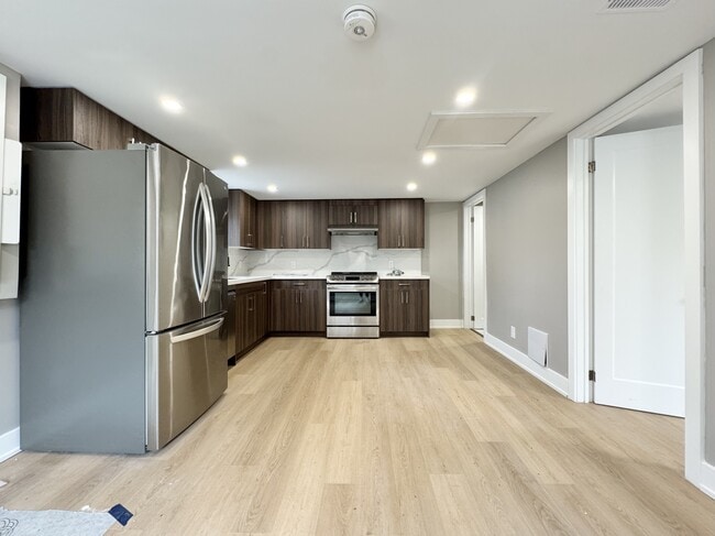 Photo - 53 Martin Rd Unit 4 (Rear)