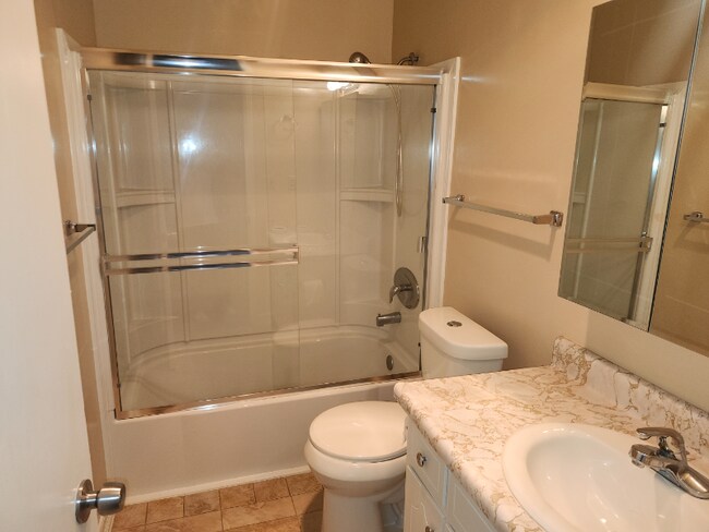 Photo - 1563 Valle Vista Ave Unidad 1563