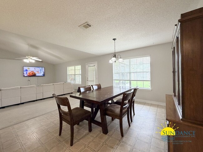 Photo - Charming 4-Bedroom Home in Hampton Ridge Estates of Navarre!